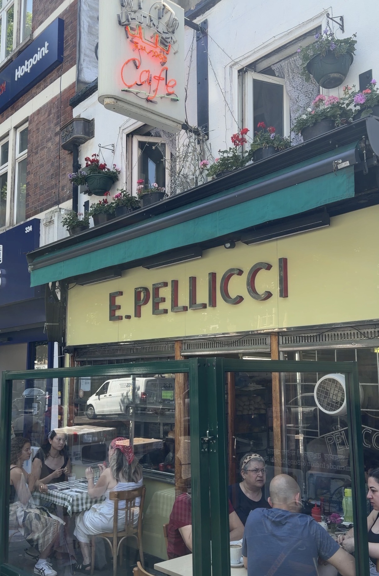 English Breakfast at E. Pellicci in London