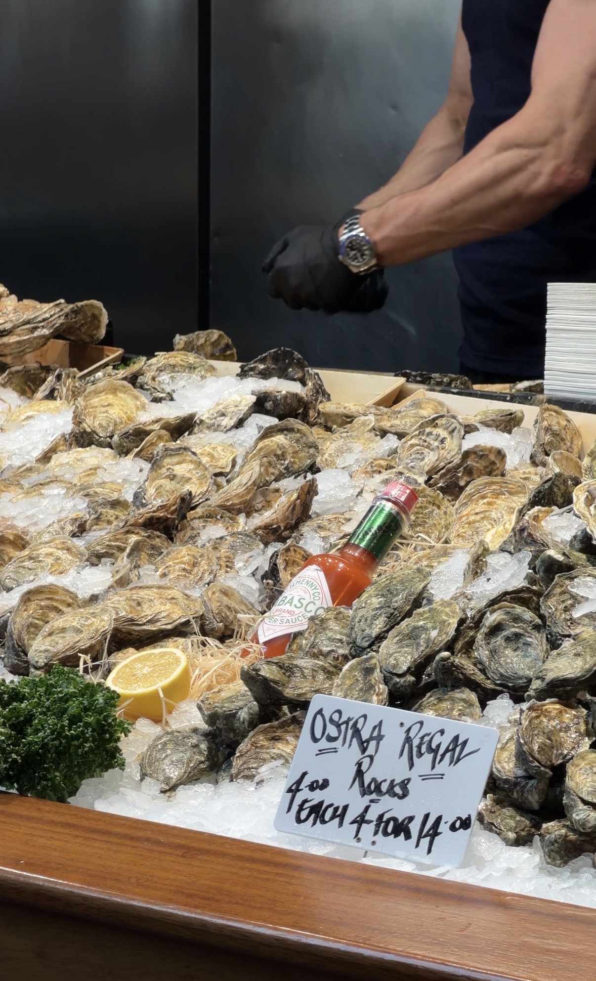 borogh market oysters
